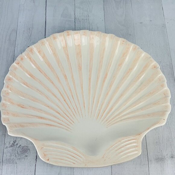 Boston Warehouse 2006 Large SCALLOPED SHELL Design Ceramic Serving Platter Dish - Picture 3 of 8
